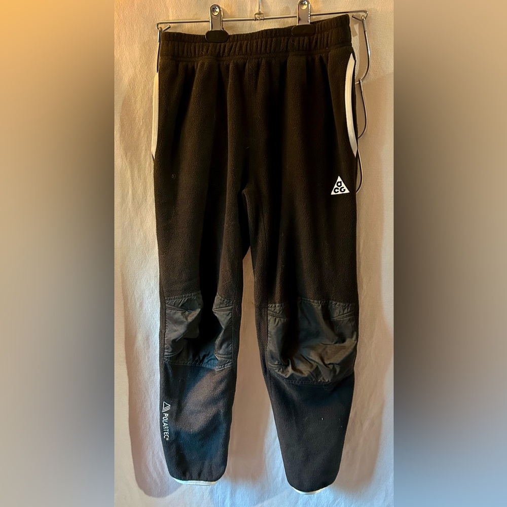 Nike ACG Polartec Black Kids M Fleece Joggers Reinforced Knee Panels